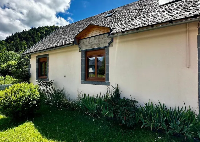 L'ecole Du Hameau 9pers Dore Holiday home *